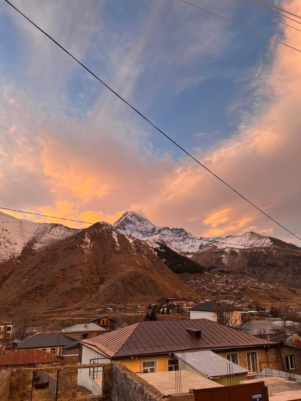 Guest House Misho Kazbegi Eksteriør bilde