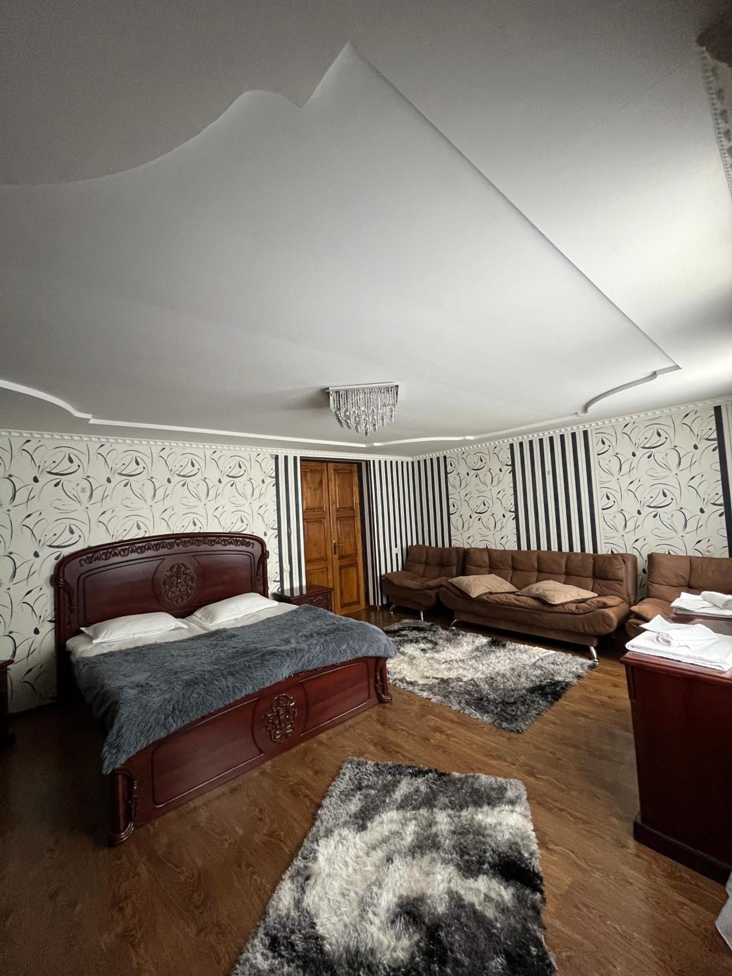 Guest House Misho Kazbegi Eksteriør bilde