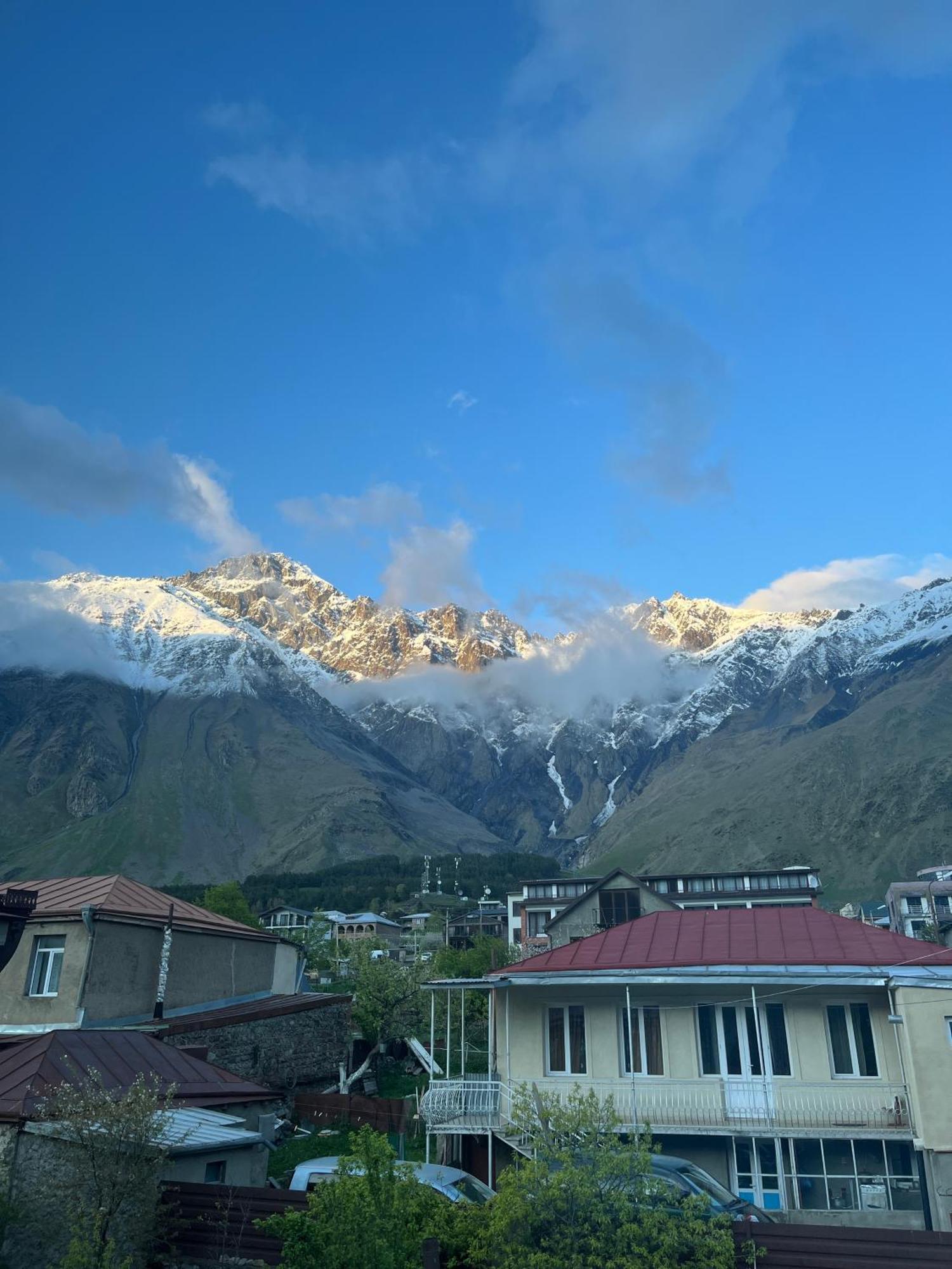 Guest House Misho Kazbegi Eksteriør bilde